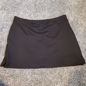 Black Skort